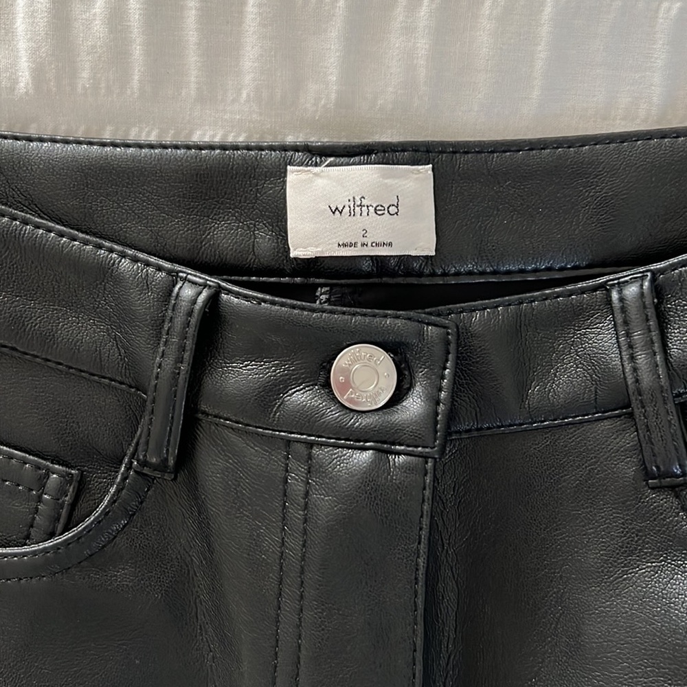 Aritzia black melina pants - Picture 2 of 3